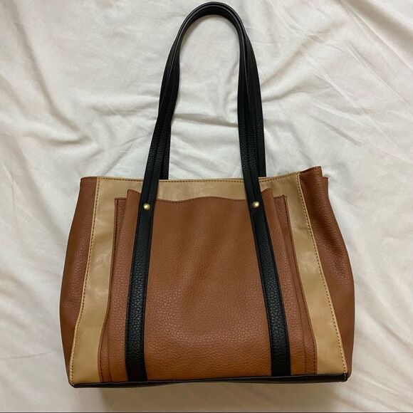 Relic tote purse - Picture 2 of 8